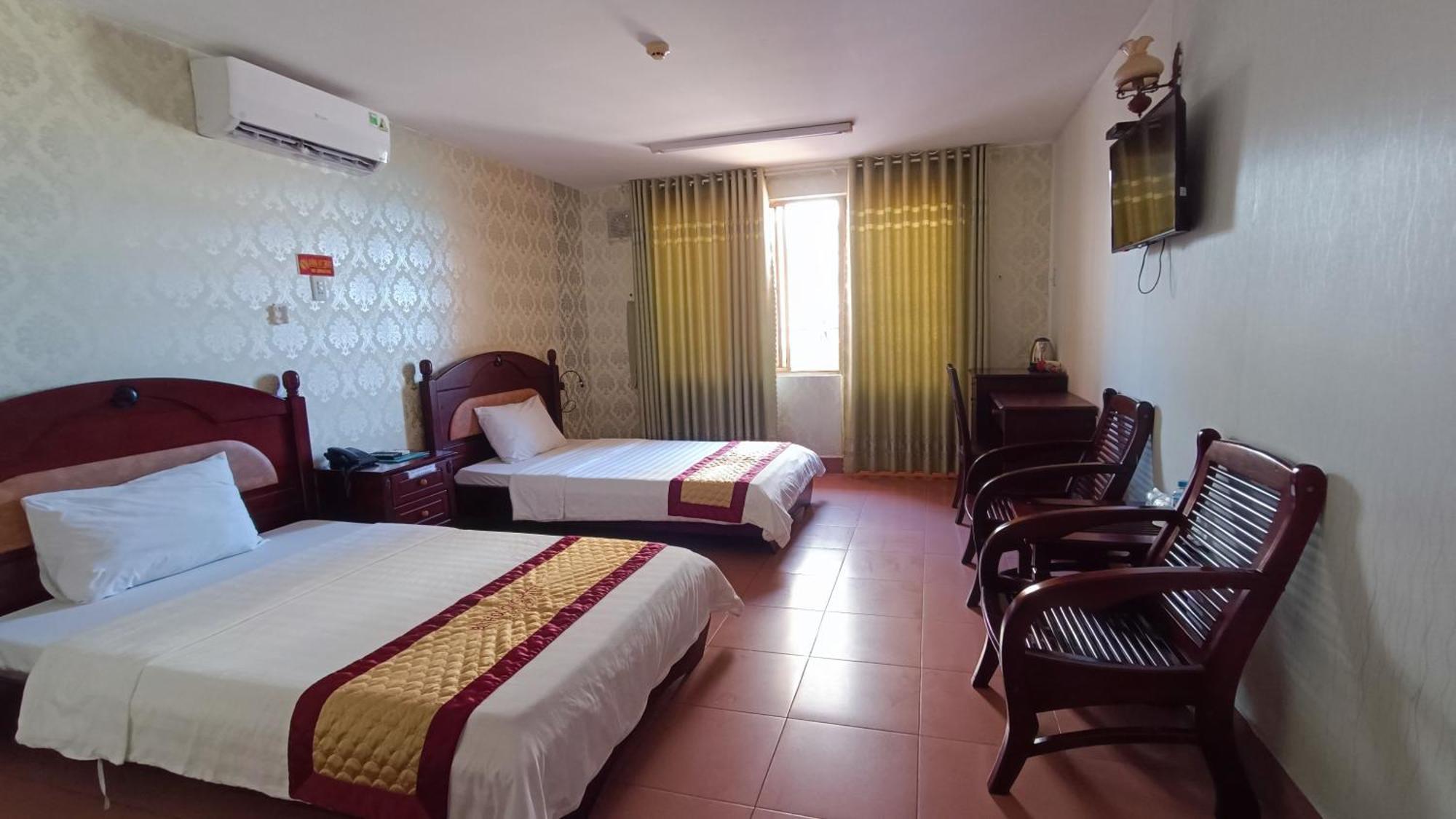 Khach San Binh Duong Hotel Quy Nhon Exterior photo