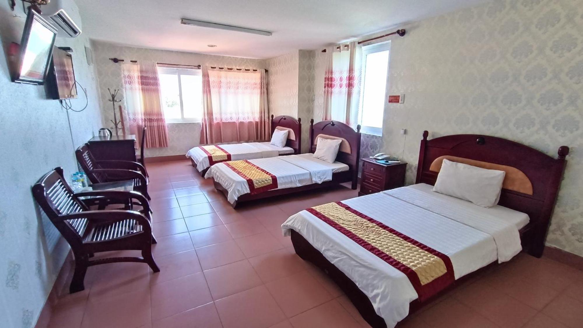 Khach San Binh Duong Hotel Quy Nhon Exterior photo